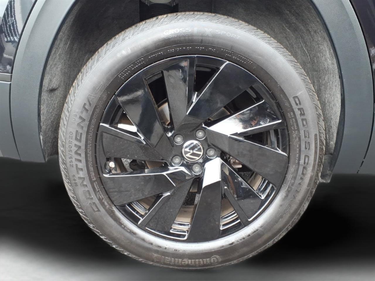 Volkswagen Atlas 2.0T SE w/Technology 4MOTION 2025