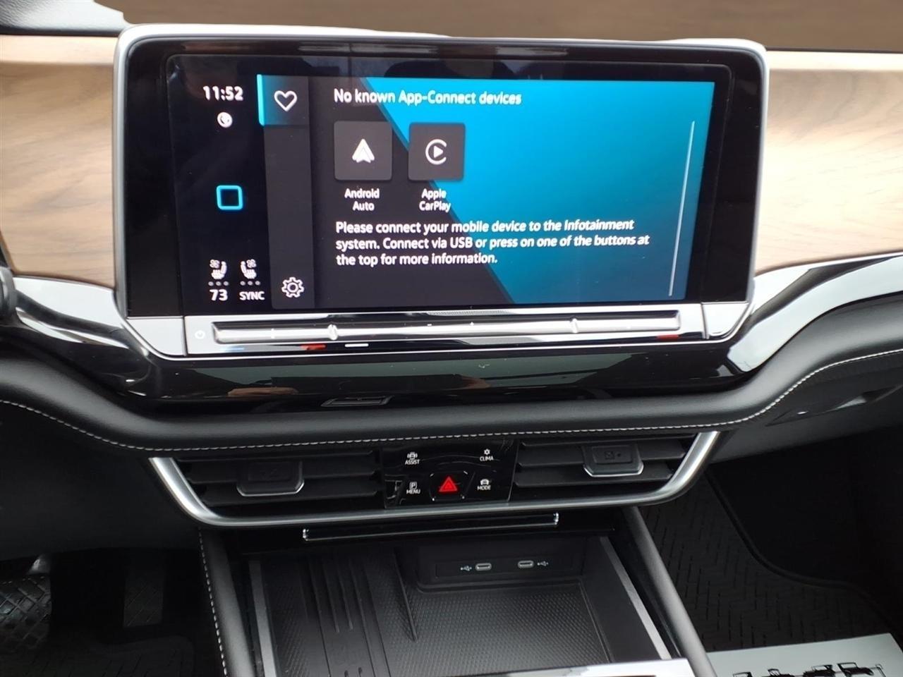 Volkswagen Atlas 2.0T SE w/Technology 4MOTION 2025