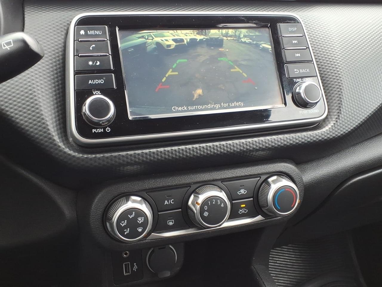 Nissan Kicks S FWD 2023