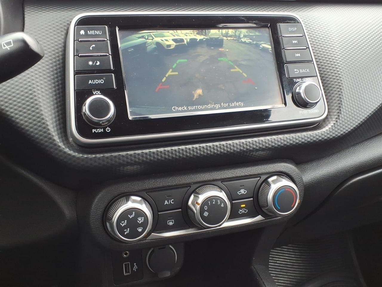 Nissan Kicks S FWD 2023