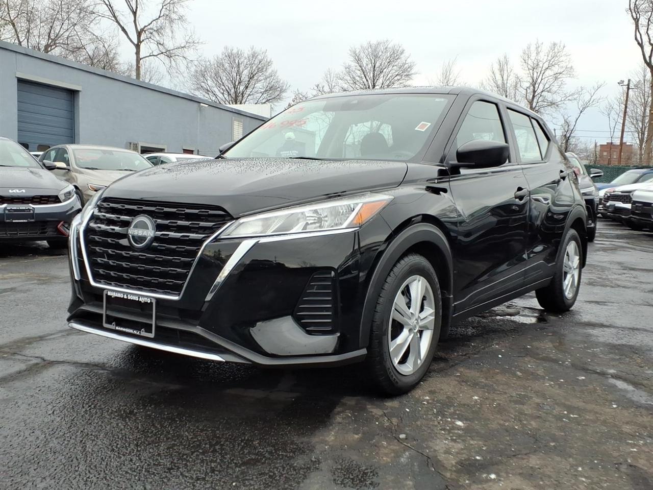 2023 Nissan Kicks S FWD