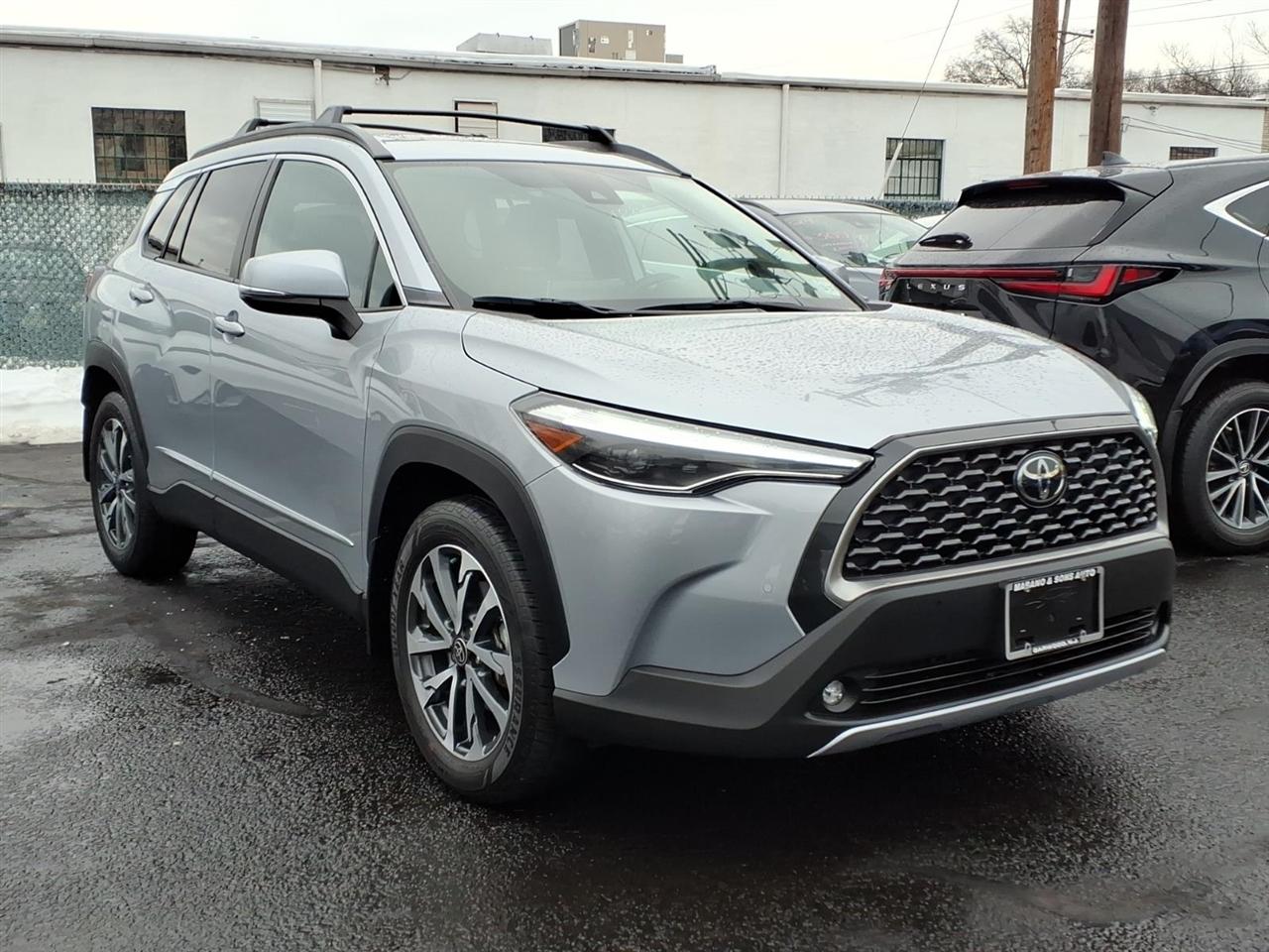 Toyota Corolla Cross XLE 4WD (Natl) 2022