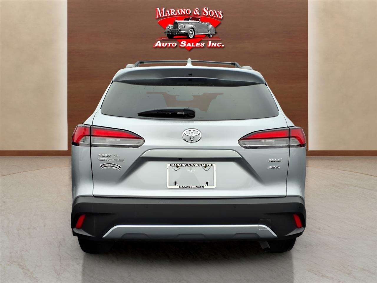 Toyota Corolla Cross XLE 4WD (Natl) 2022