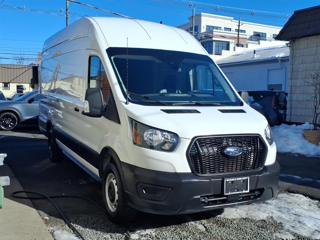 Ford Transit Cargo Van T-250 148" EL Hi Rf 9070 GVWR RWD 2021
