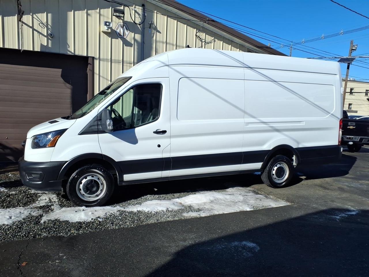 Ford Transit Cargo Van T-250 148" EL Hi Rf 9070 GVWR RWD 2021