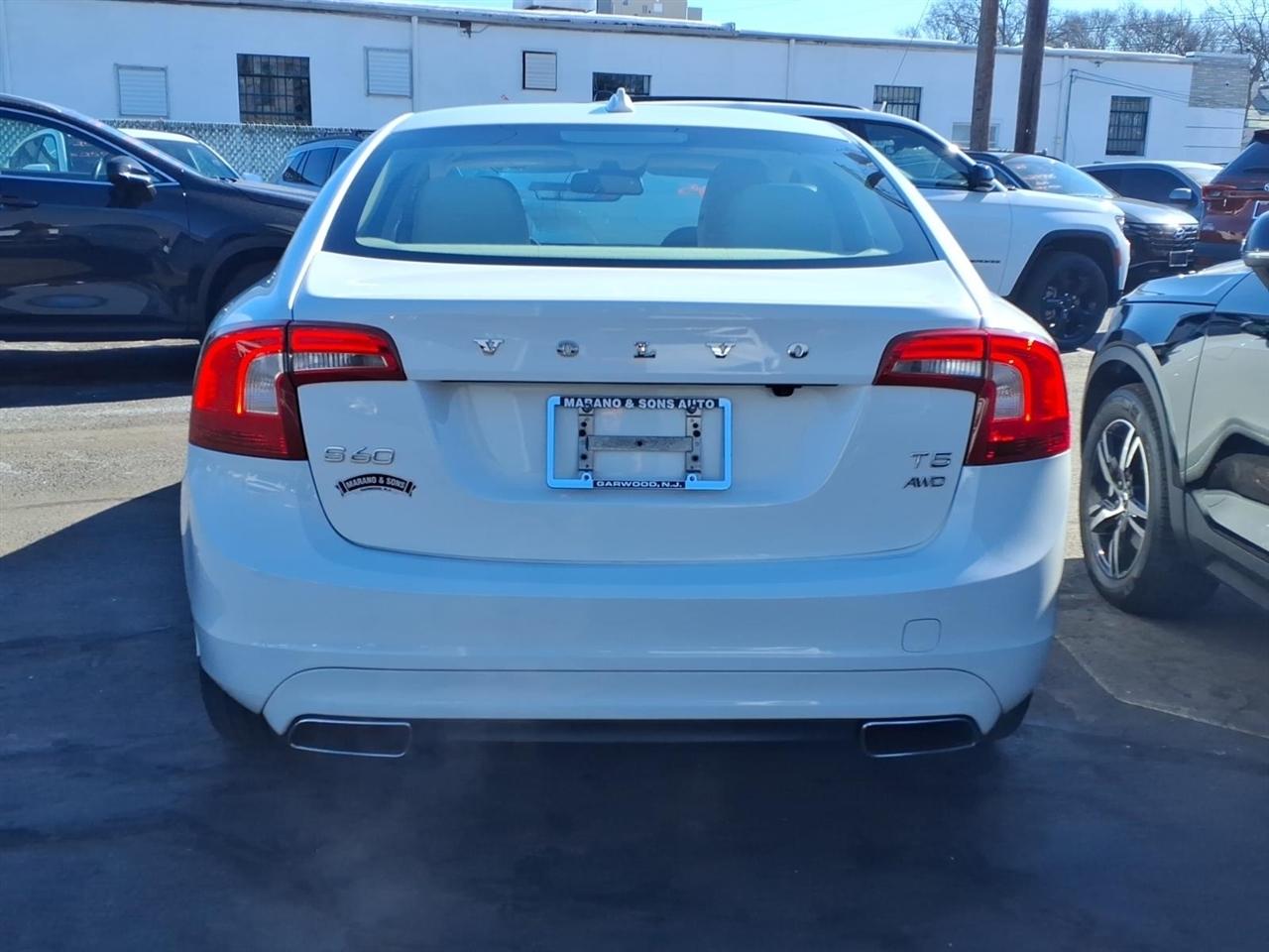 Volvo S60 4dr Sdn T5 AWD 2014