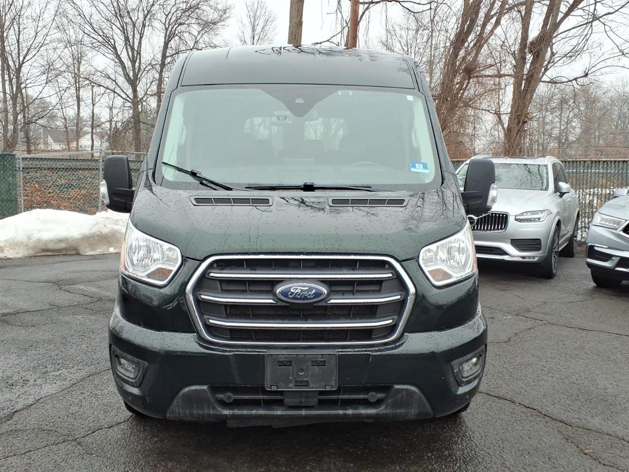 Ford Transit Passenger Wagon T-350 148" Med Roof XLT RWD 2020