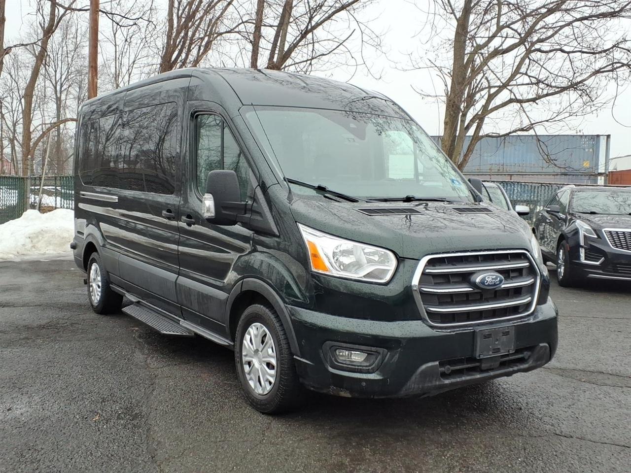 Ford Transit Passenger Wagon T-350 148" Med Roof XLT RWD 2020