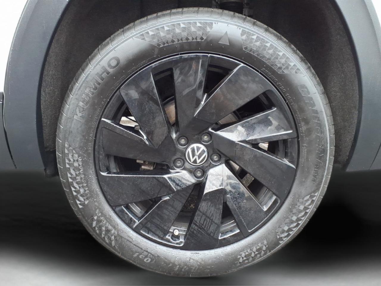 Volkswagen Atlas 2.0T SE w/Technology 4MOTION 2025