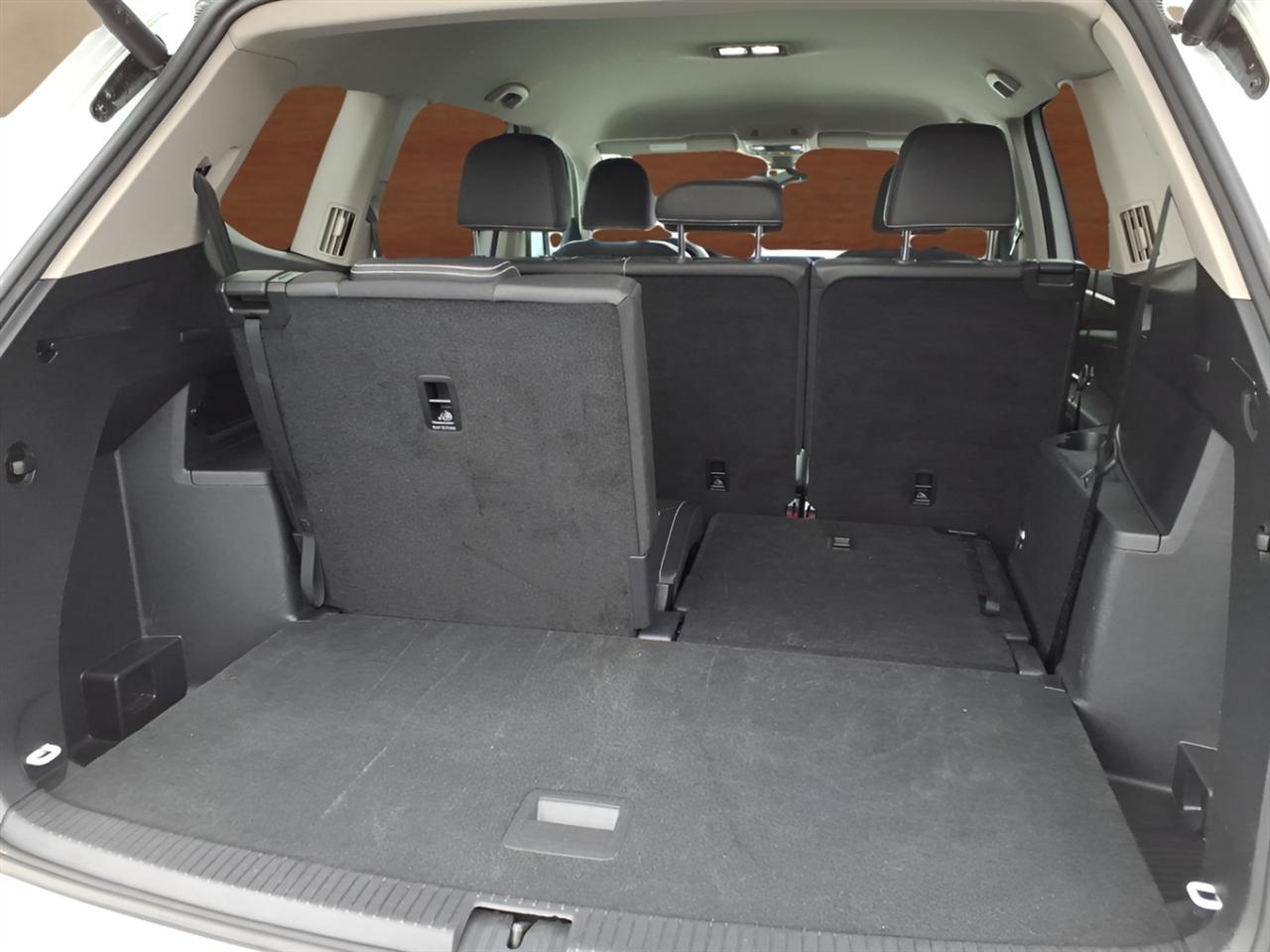 Volkswagen Atlas 2.0T SE w/Technology 4MOTION 2025