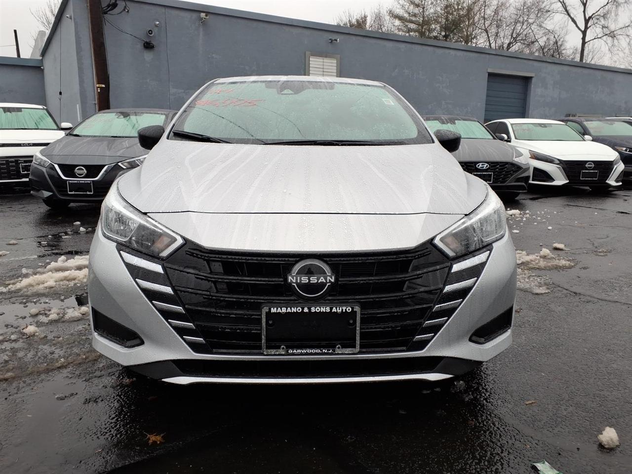 Nissan Versa S CVT 2024