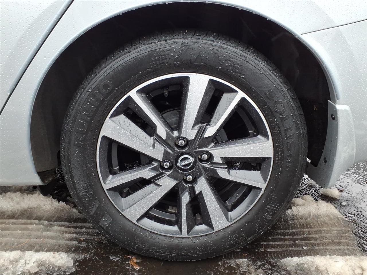 Nissan Versa S CVT 2024