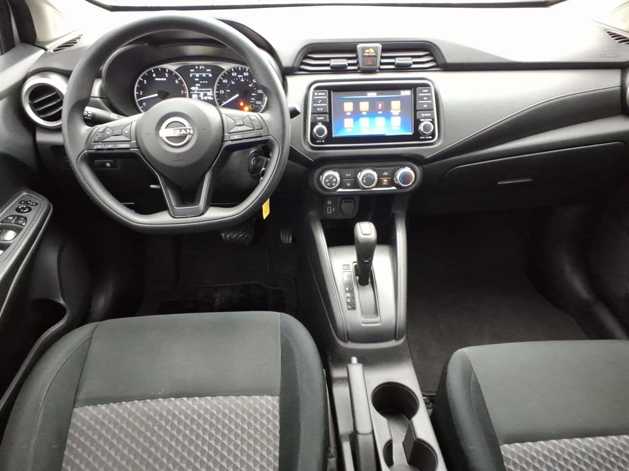 Nissan Versa S CVT 2024