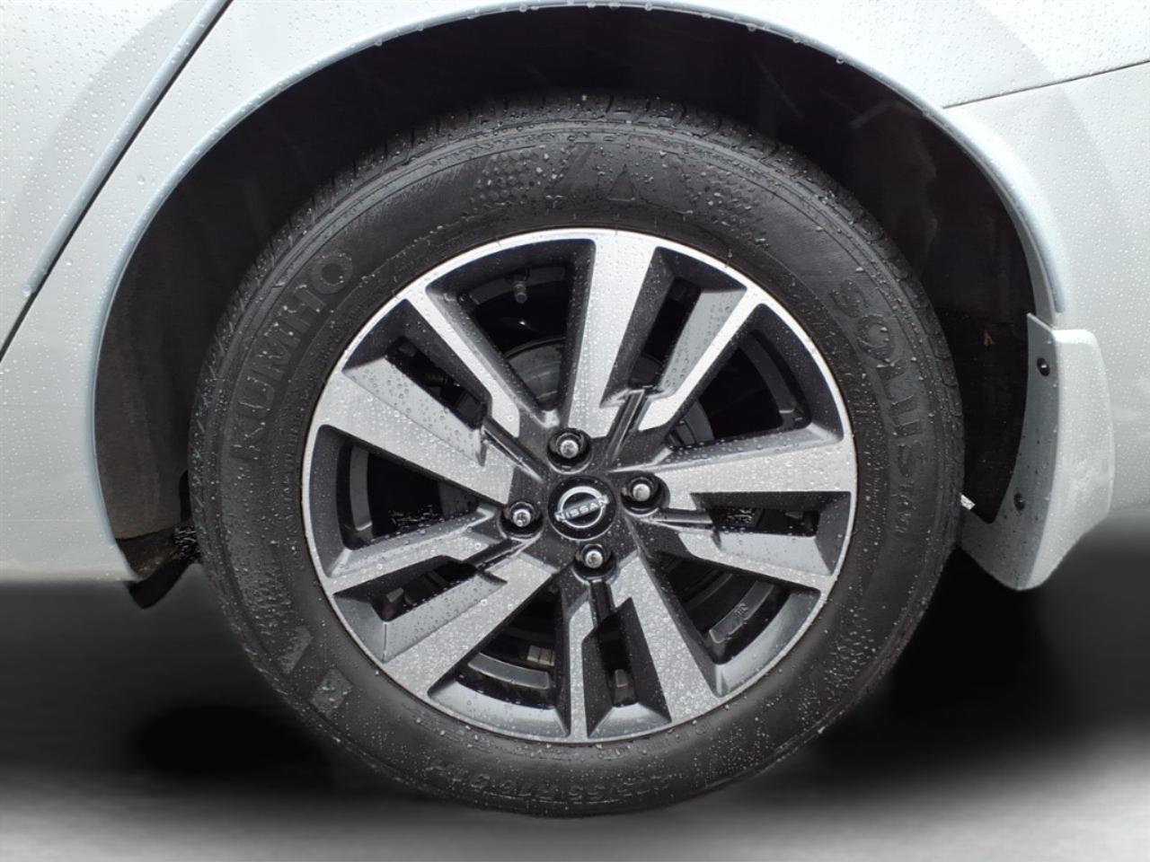 Nissan Versa S CVT 2024