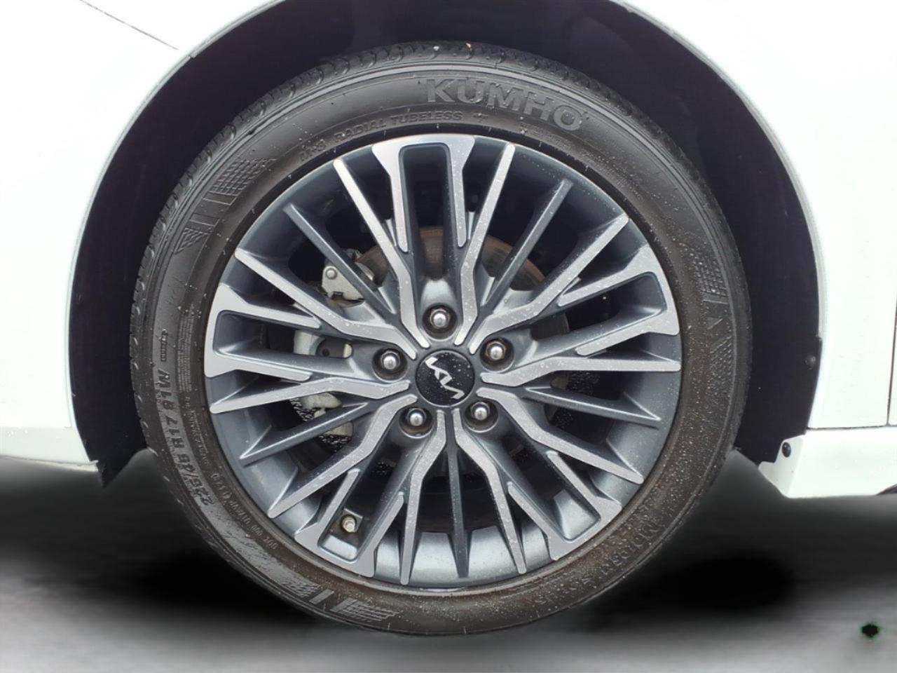 Kia Forte GT-Line IVT 2024