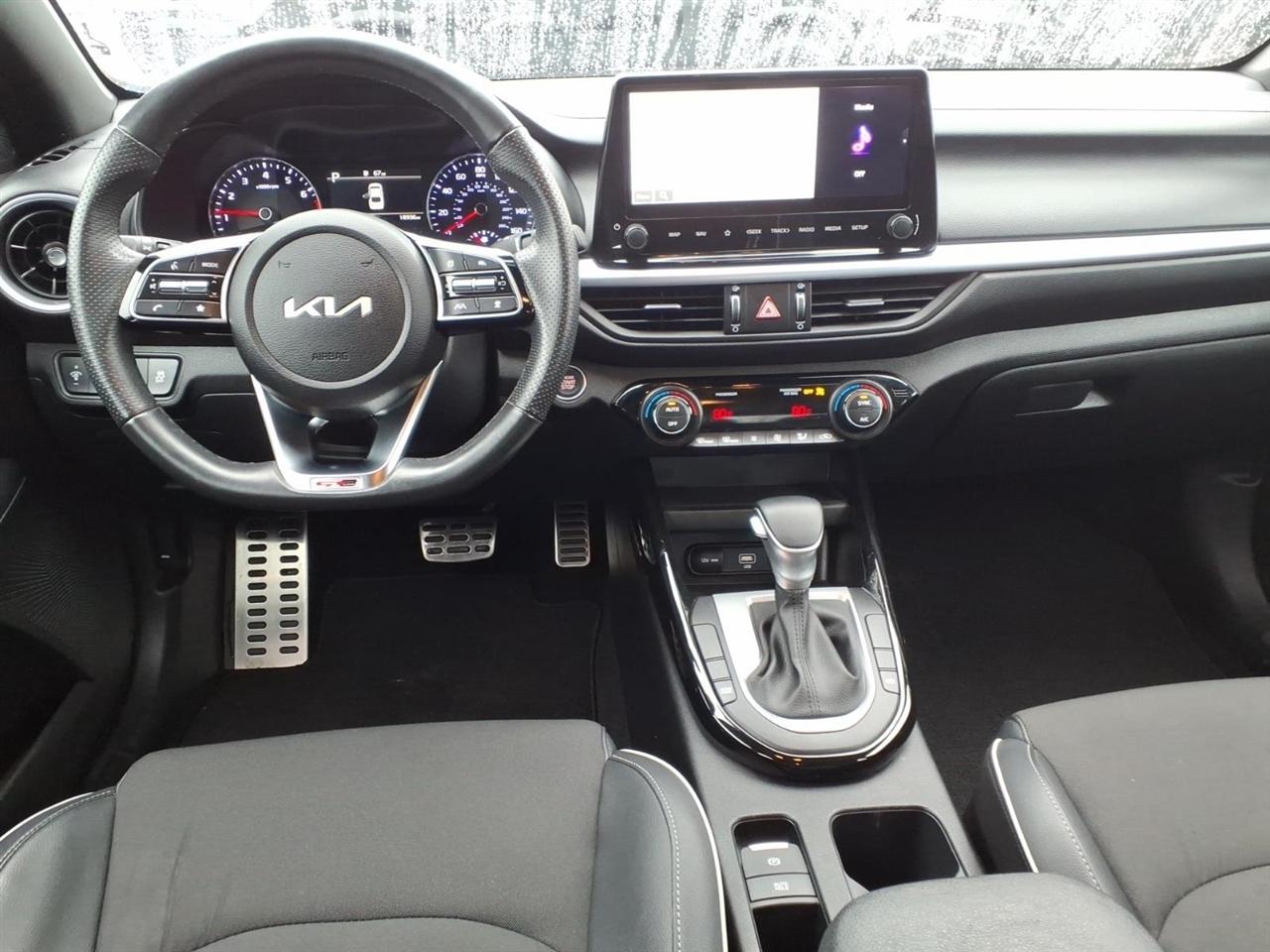 Kia Forte GT-Line IVT 2024