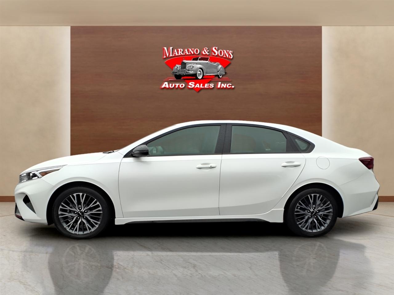 Kia Forte GT-Line IVT 2024