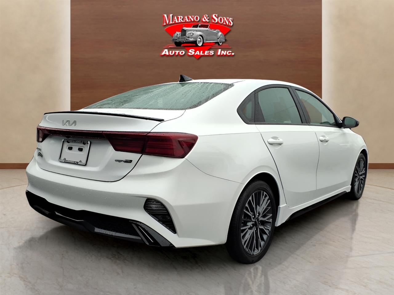 Kia Forte GT-Line IVT 2024