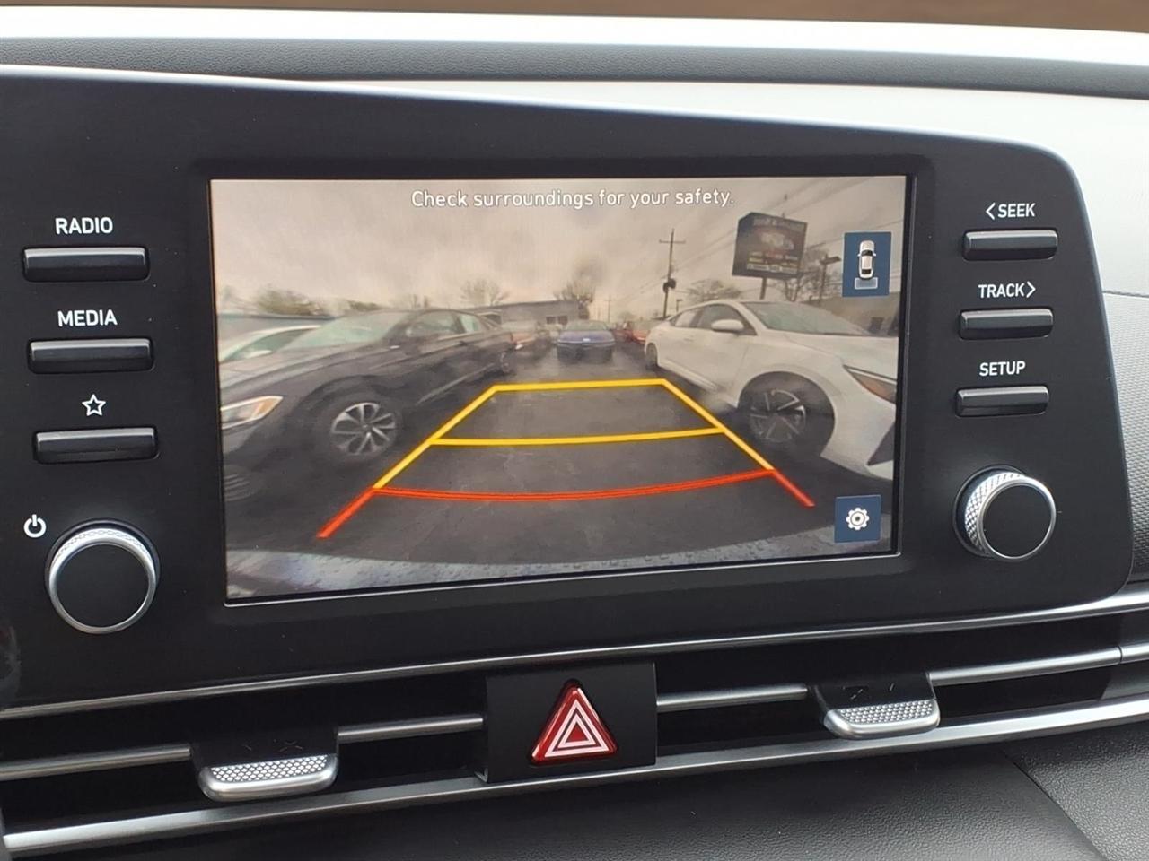 Hyundai Elantra SEL IVT 2023