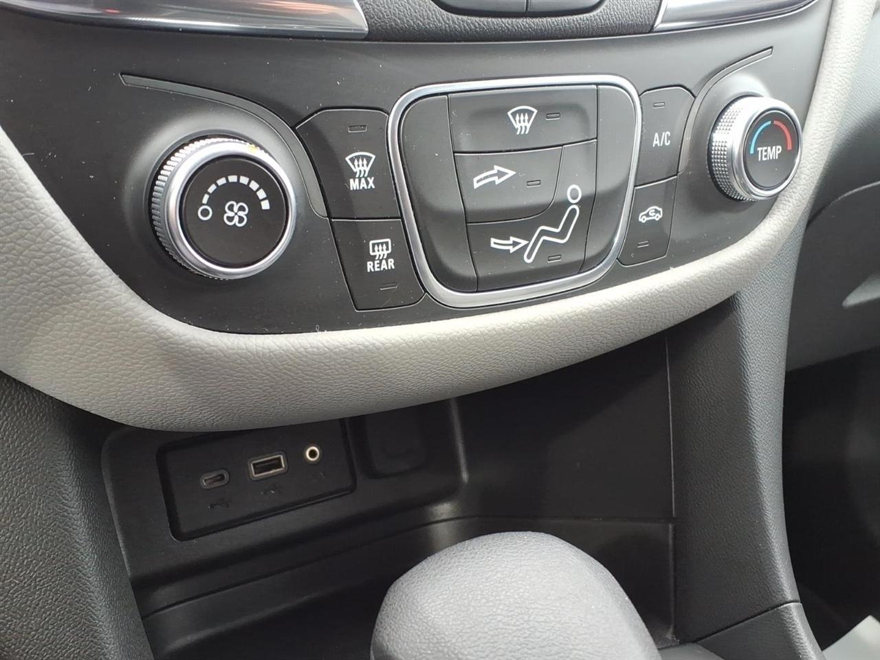 Chevrolet Equinox AWD 4dr LS w/1LS 2022