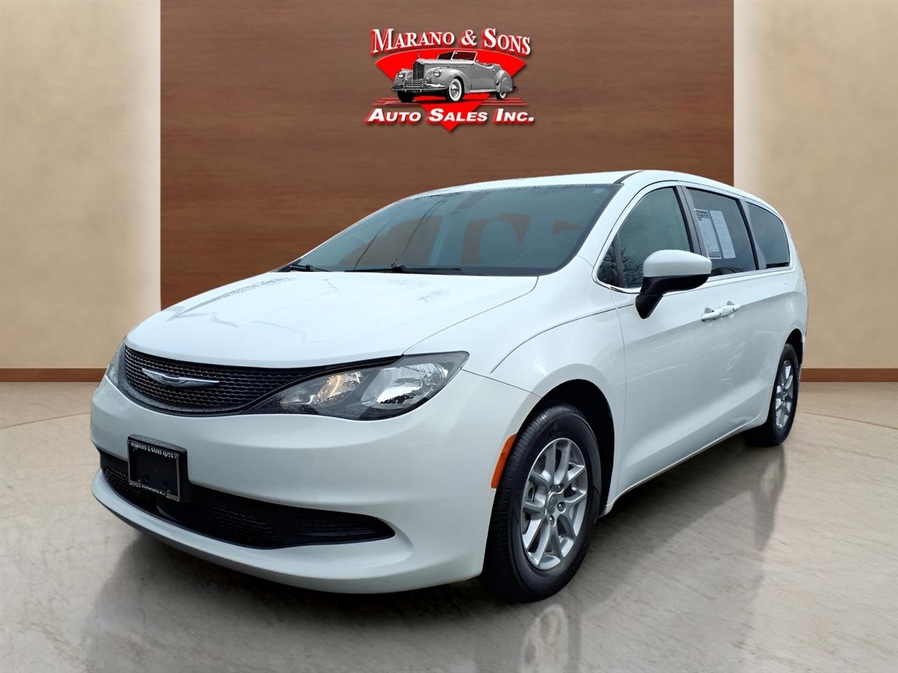 2022 Chrysler Voyager LX FWD