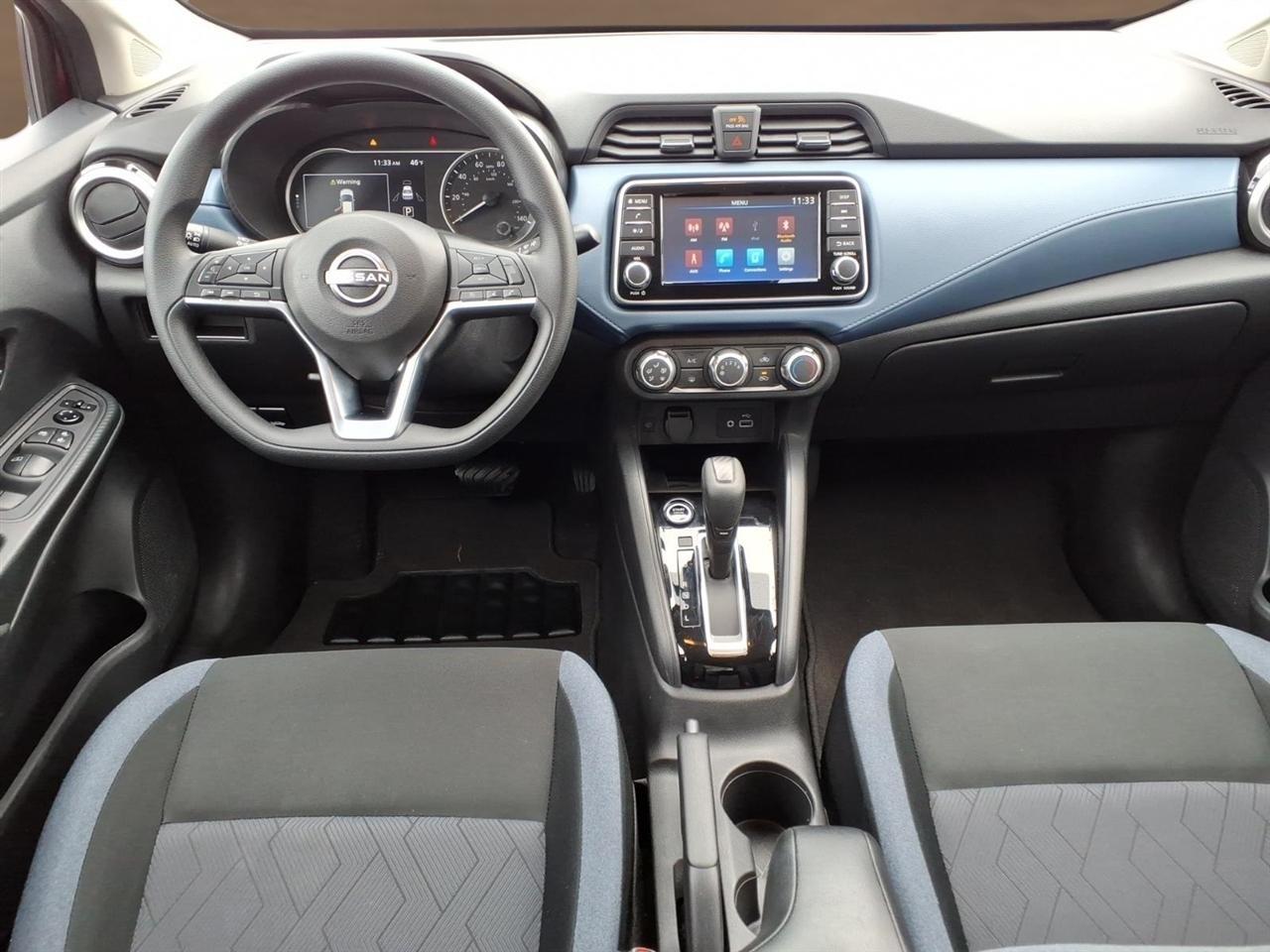Nissan Versa SV CVT 2025