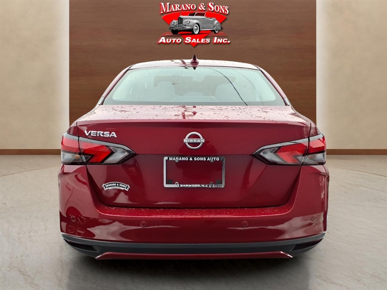 Nissan Versa SV CVT 2025