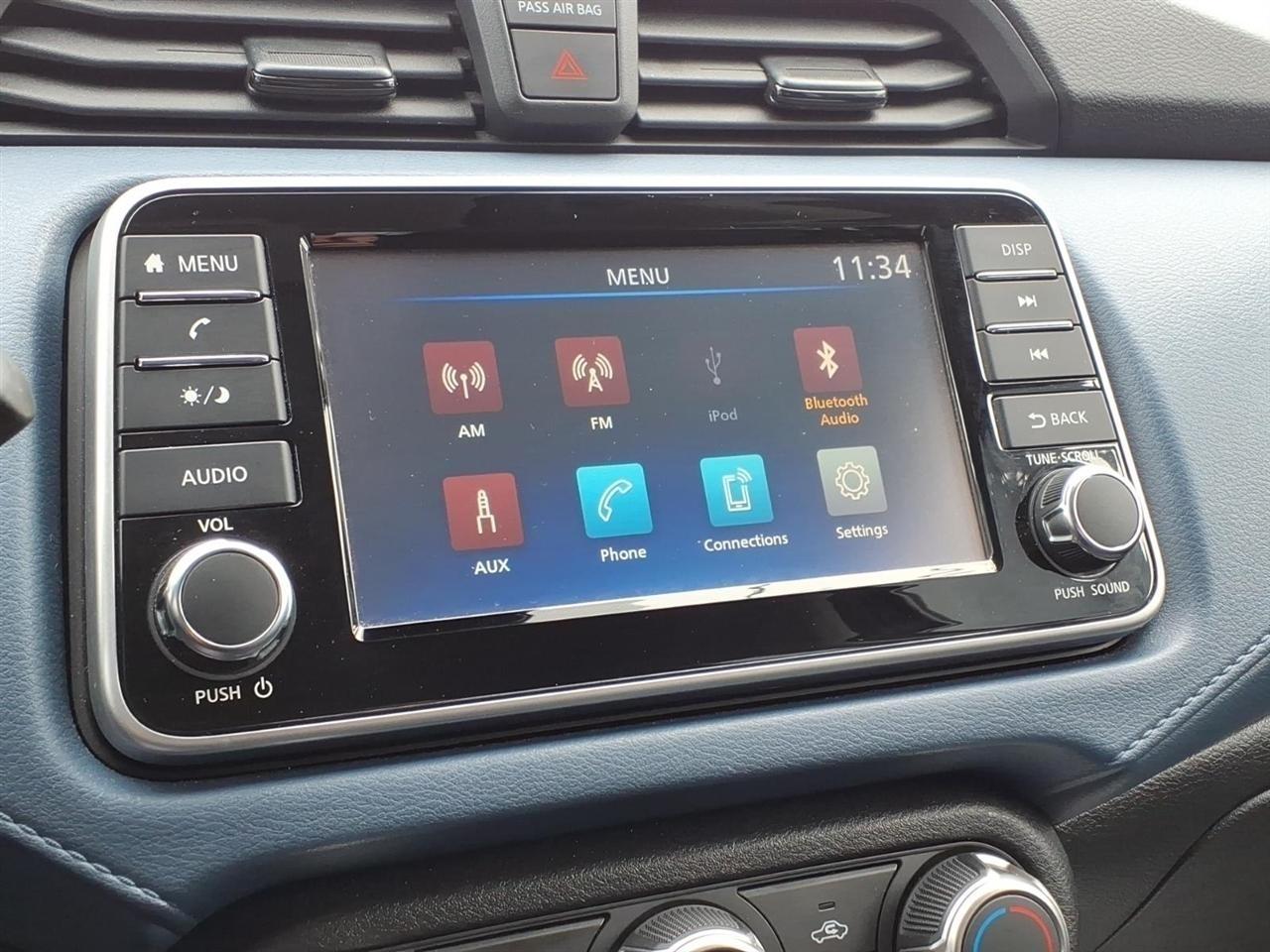 Nissan Versa SV CVT 2025