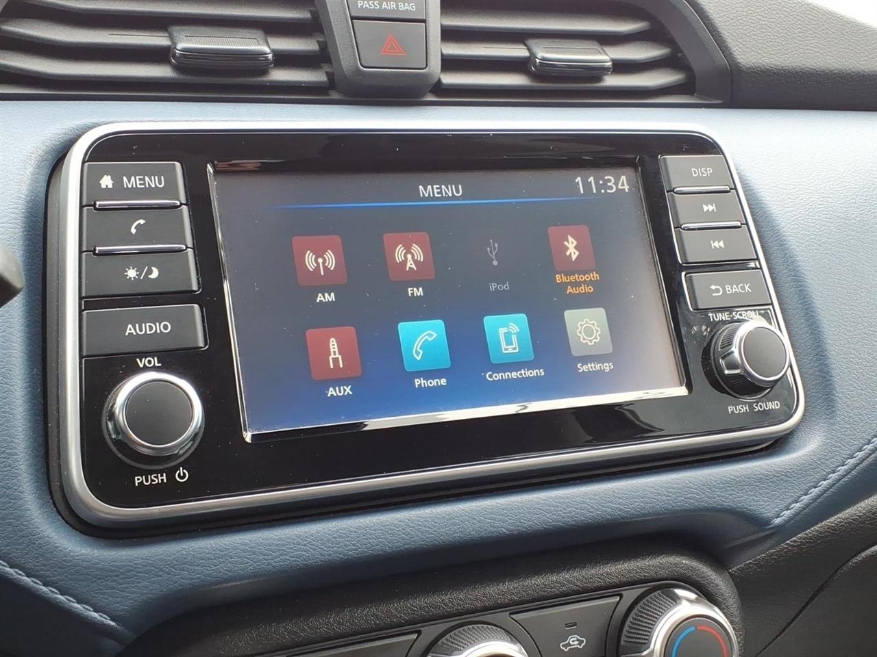 Nissan Versa SV CVT 2025