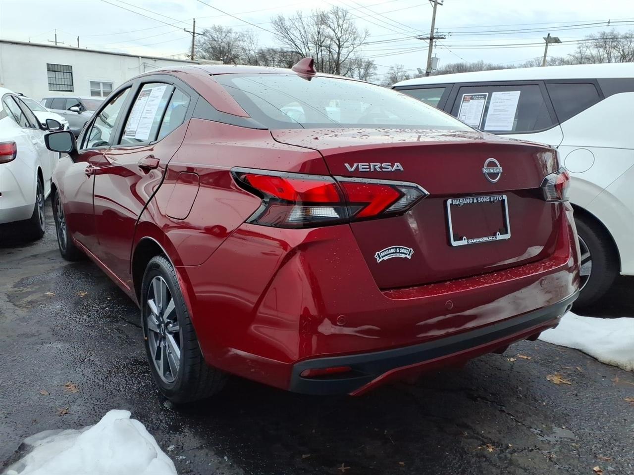 Nissan Versa SV CVT 2025
