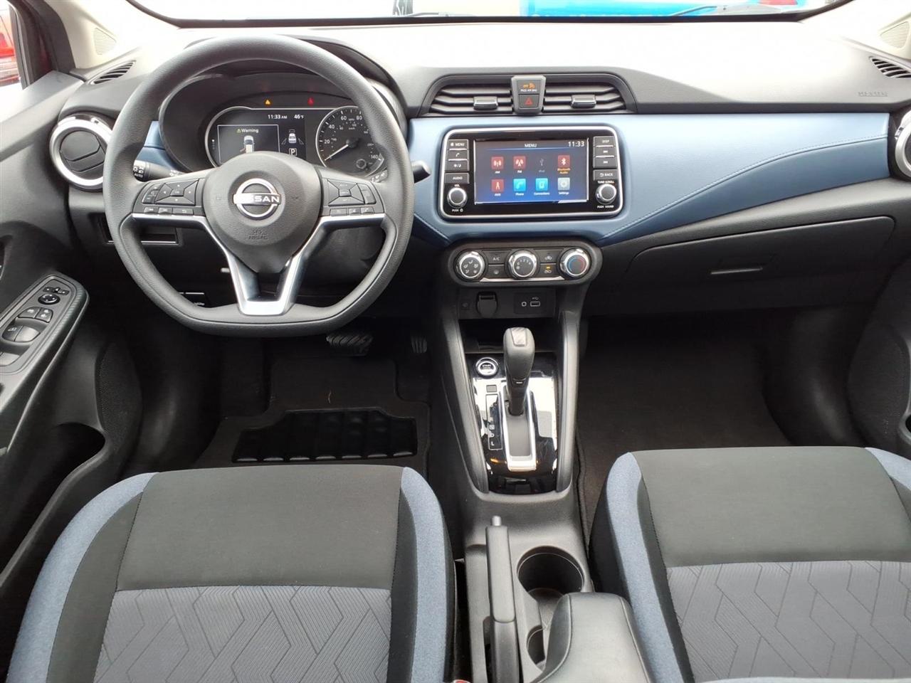 Nissan Versa SV CVT 2025
