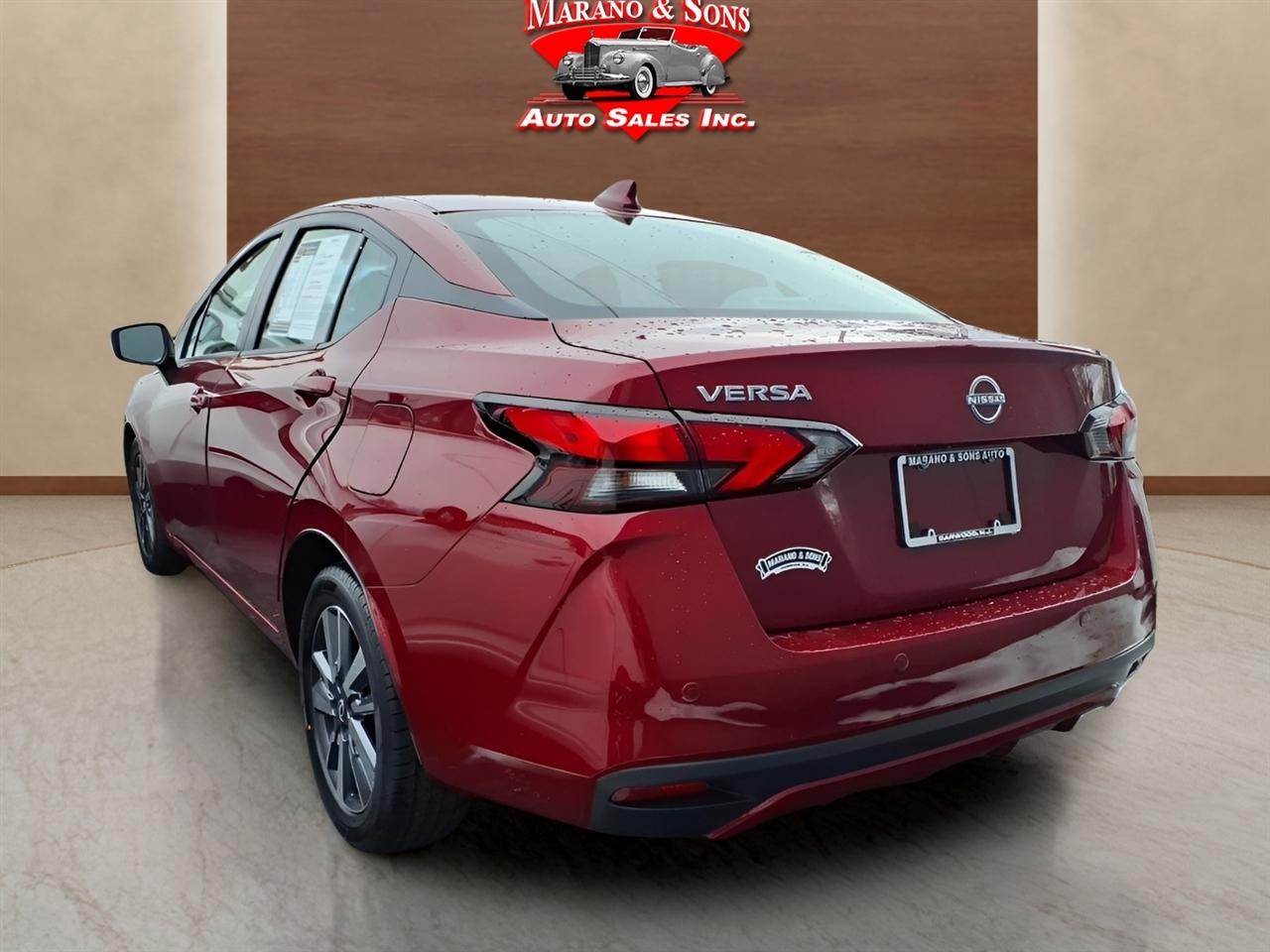 Nissan Versa SV CVT 2025
