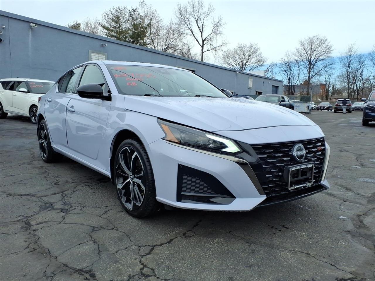 Nissan Altima SR AWD 2025