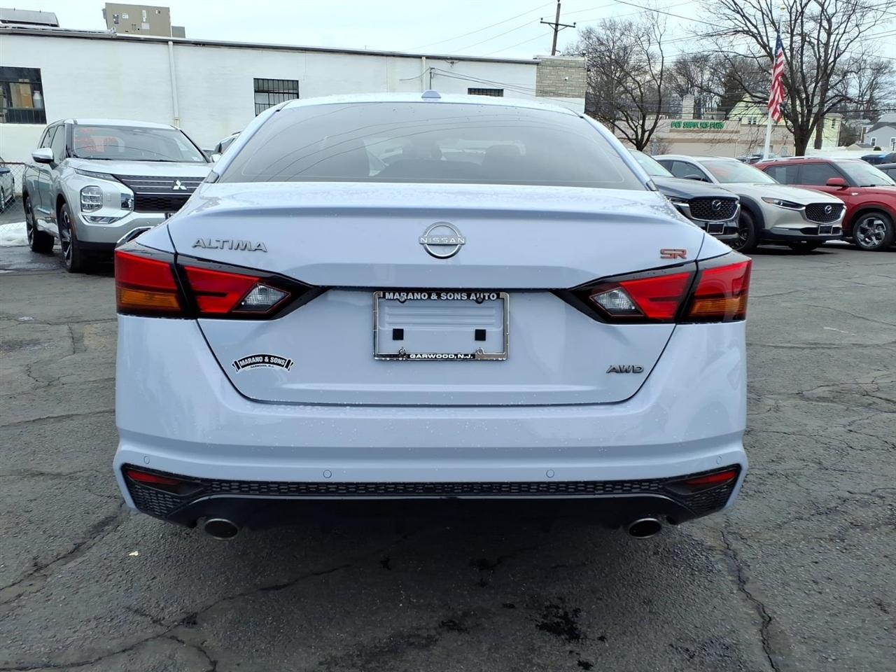 Nissan Altima SR AWD 2025