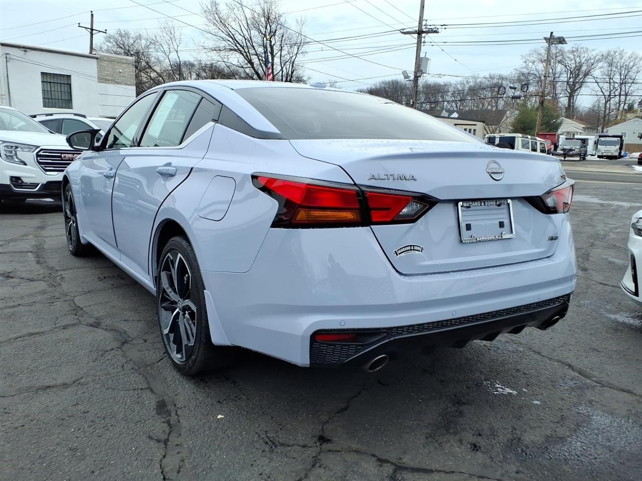 Nissan Altima SR AWD 2025