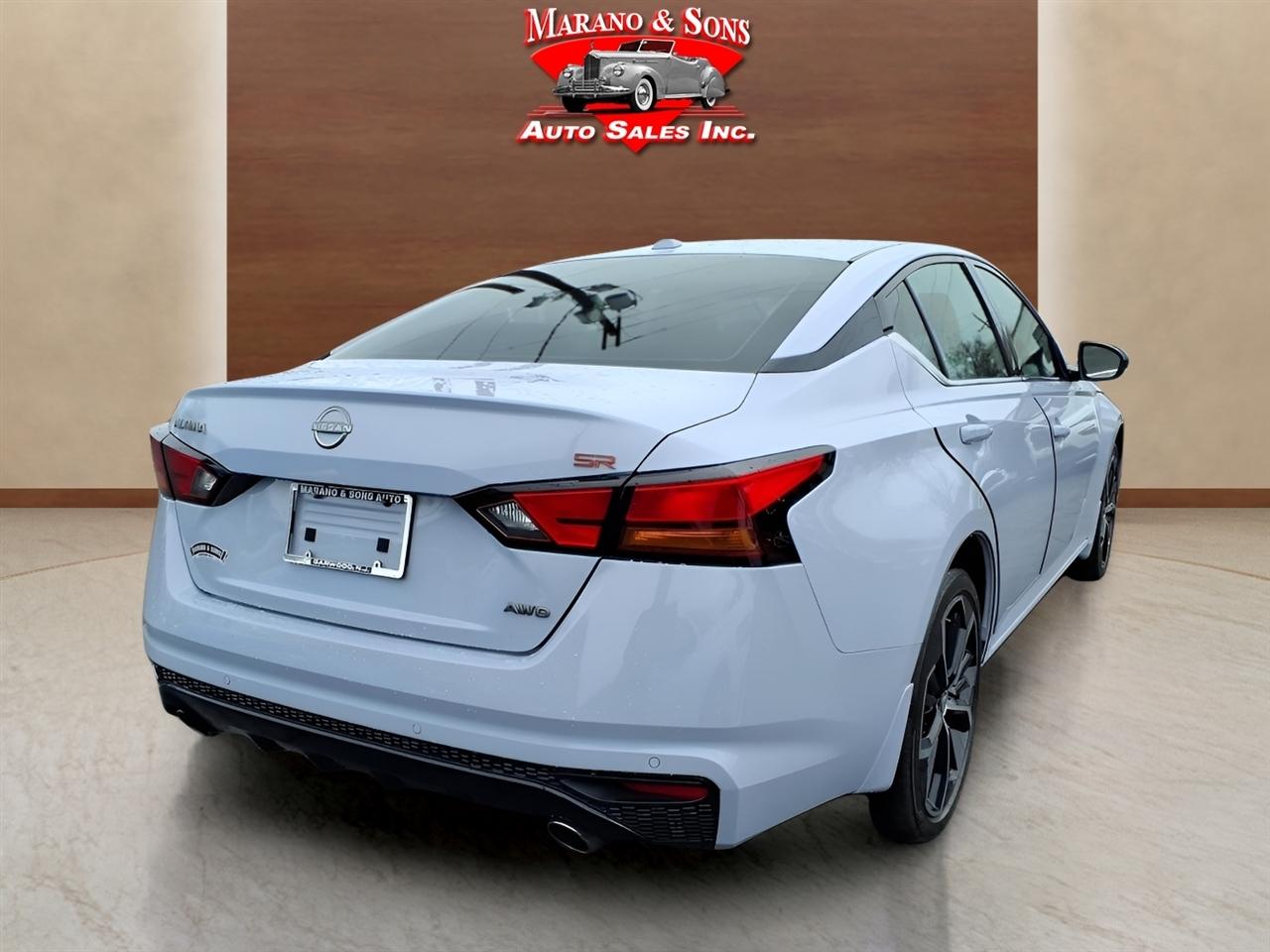 Nissan Altima SR AWD 2025