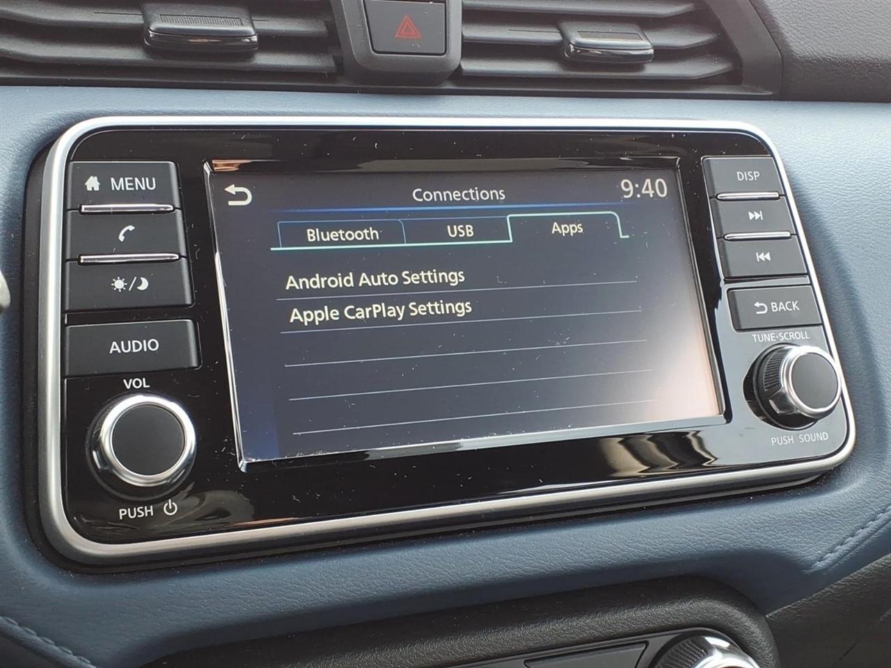 Nissan Versa SV CVT 2025