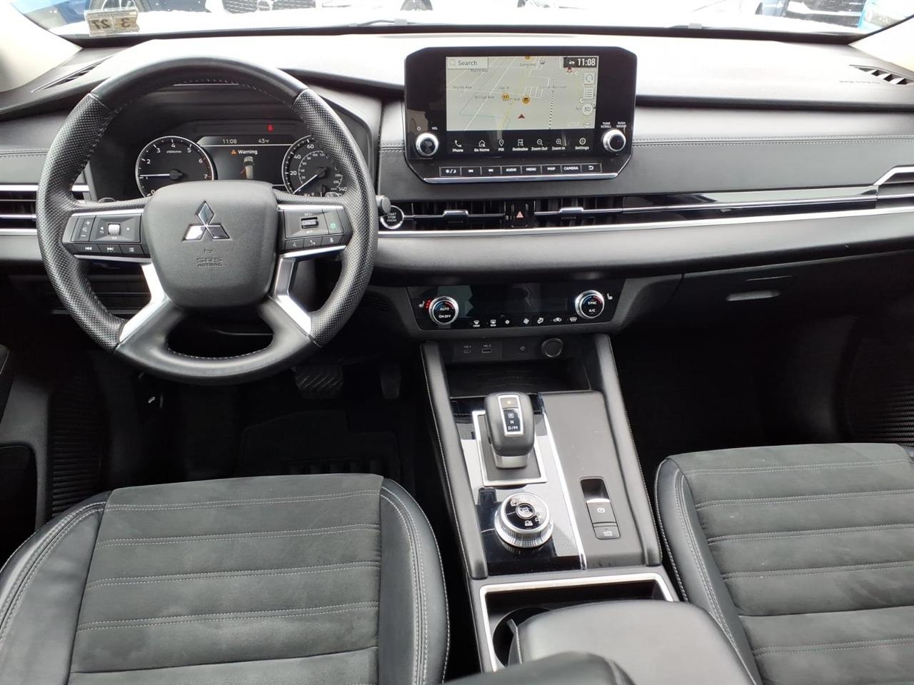 Mitsubishi Outlander SE Launch Edition S-AWC 2022