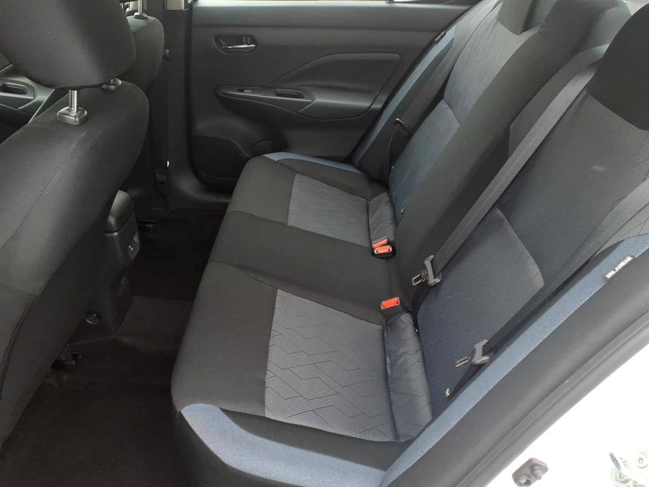 Nissan Versa SV CVT 2025