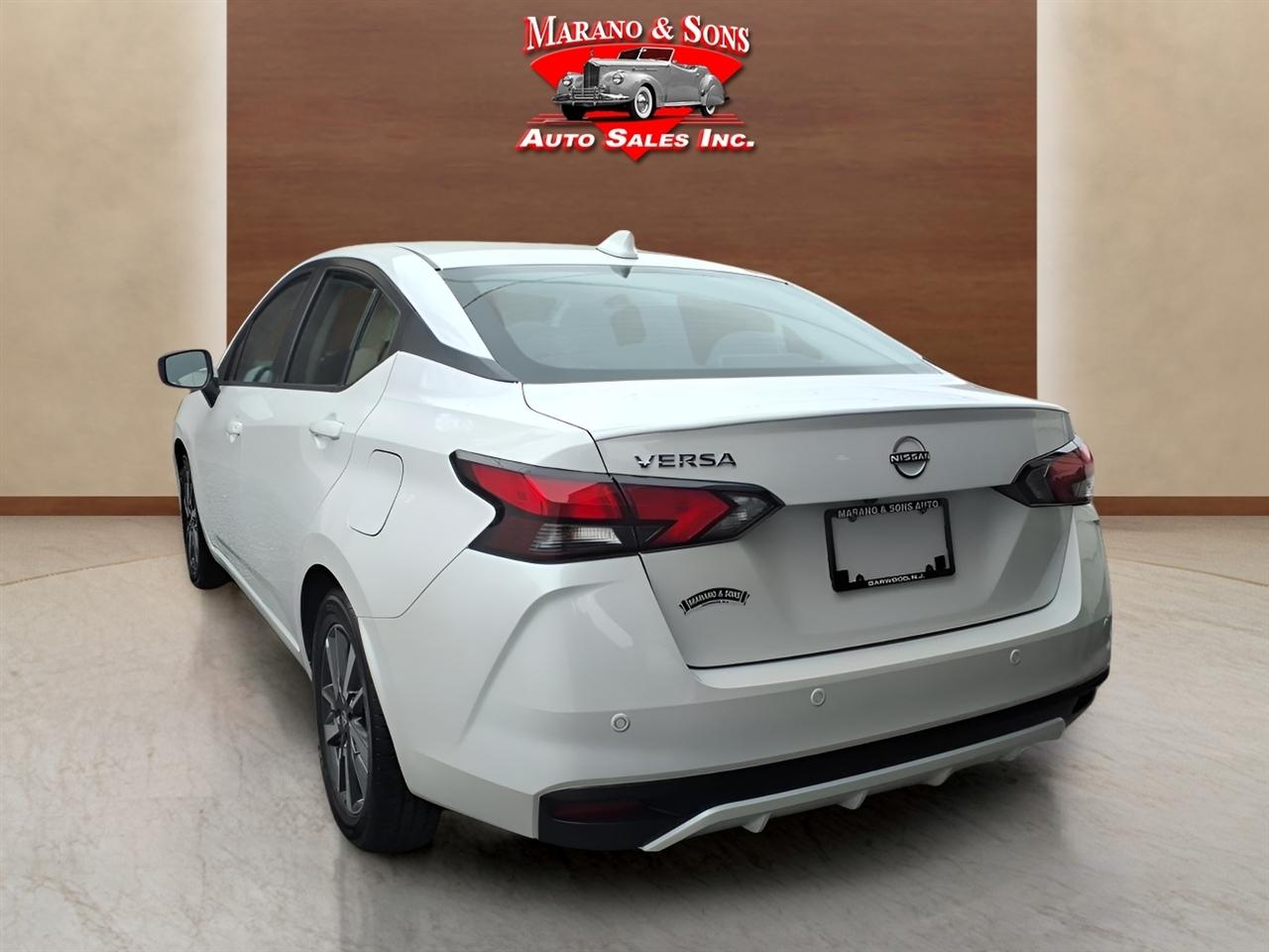 Nissan Versa SV CVT 2025