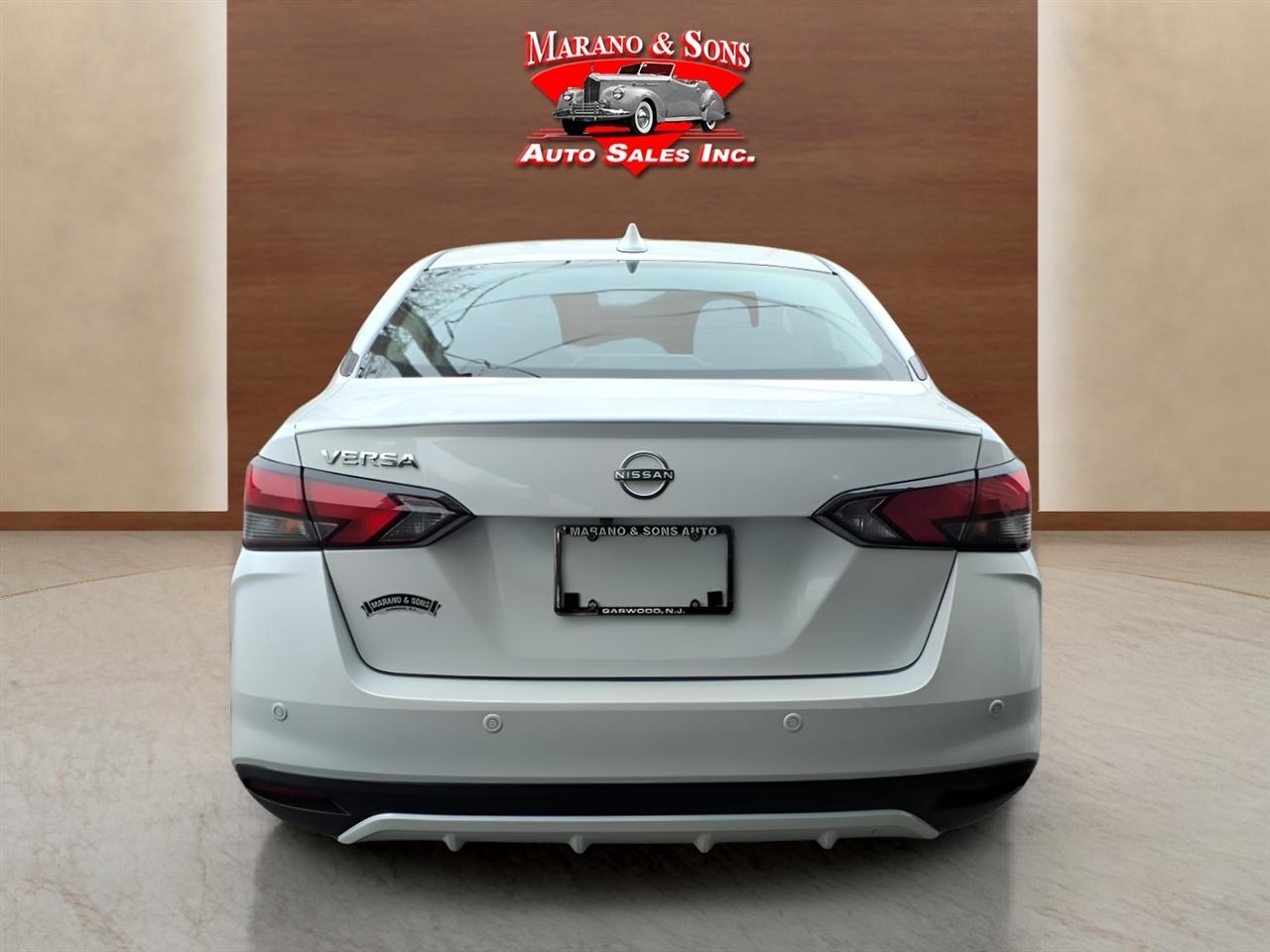 Nissan Versa SV CVT 2025