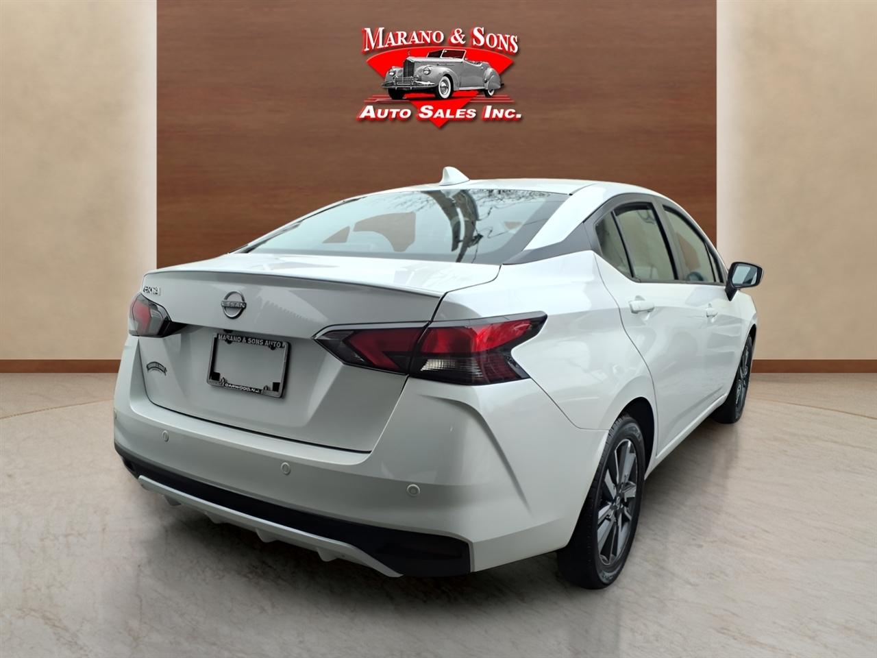 Nissan Versa SV CVT 2025