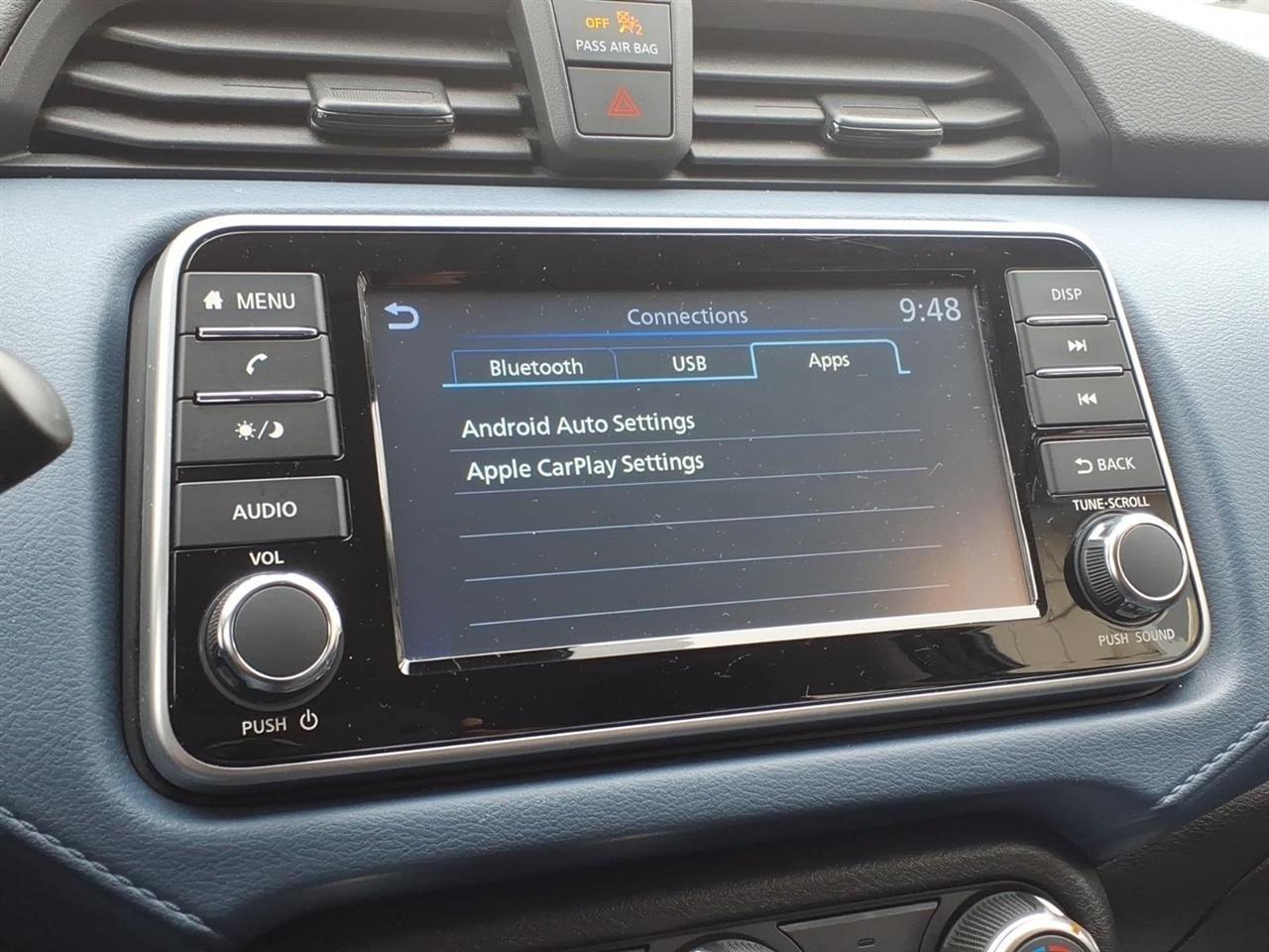 Nissan Versa SV CVT 2025