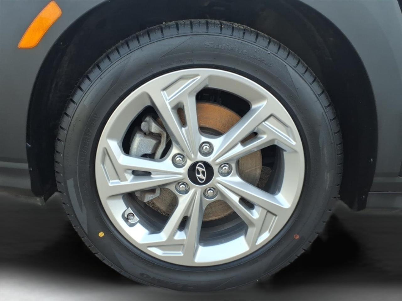 Hyundai Kona SEL Auto AWD 2023