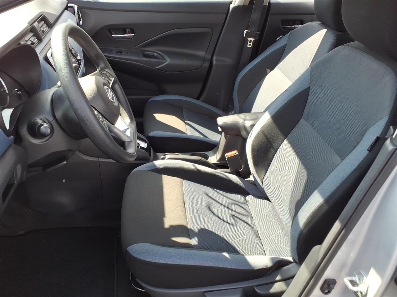 Nissan Versa SV CVT 2025