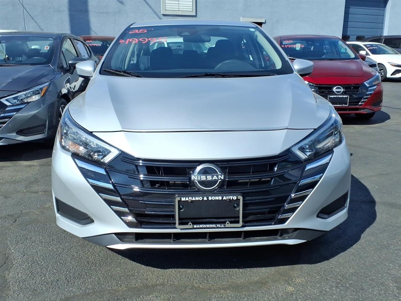 Nissan Versa SV CVT 2025