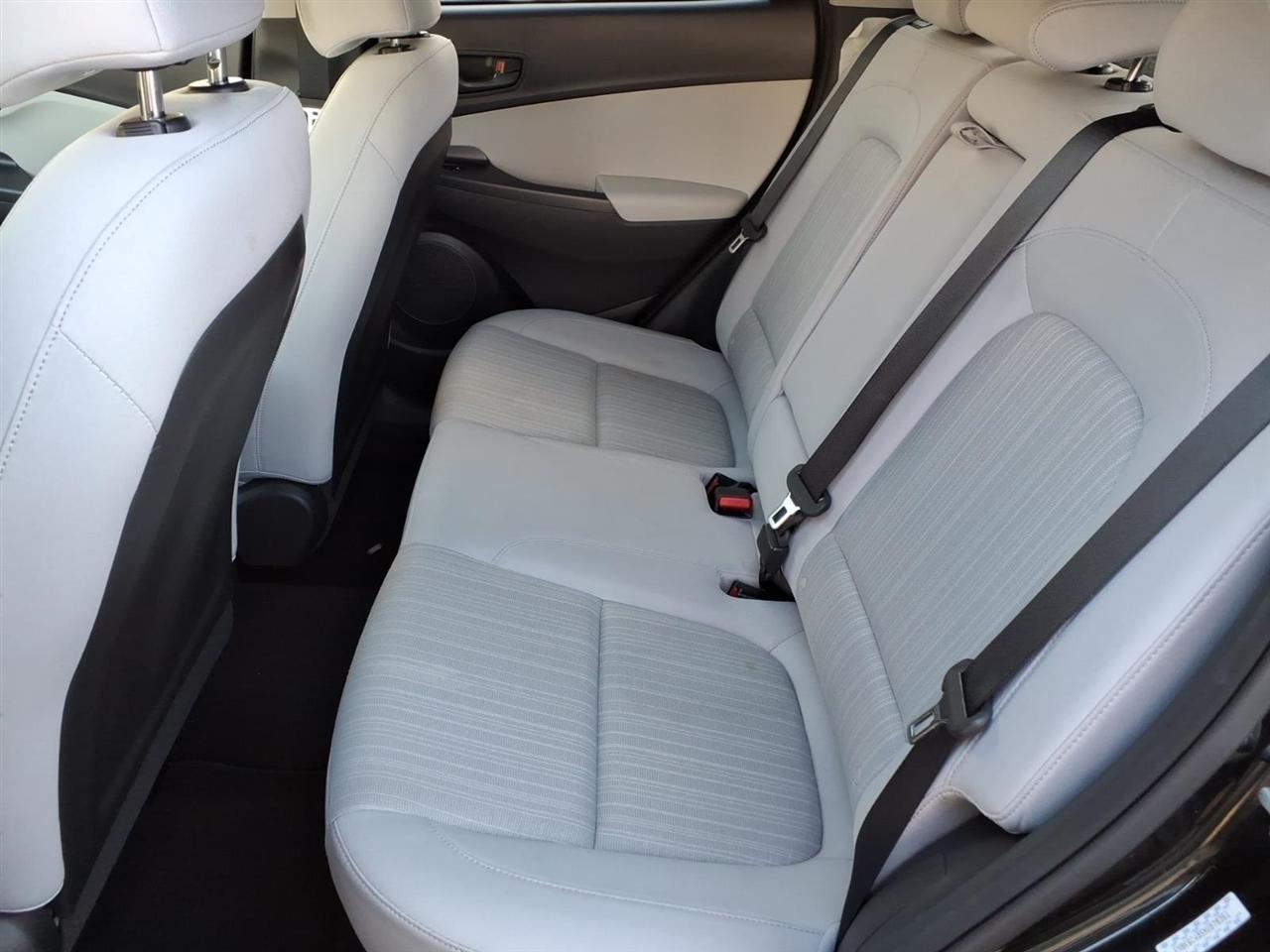 Hyundai Kona SEL Auto AWD 2022