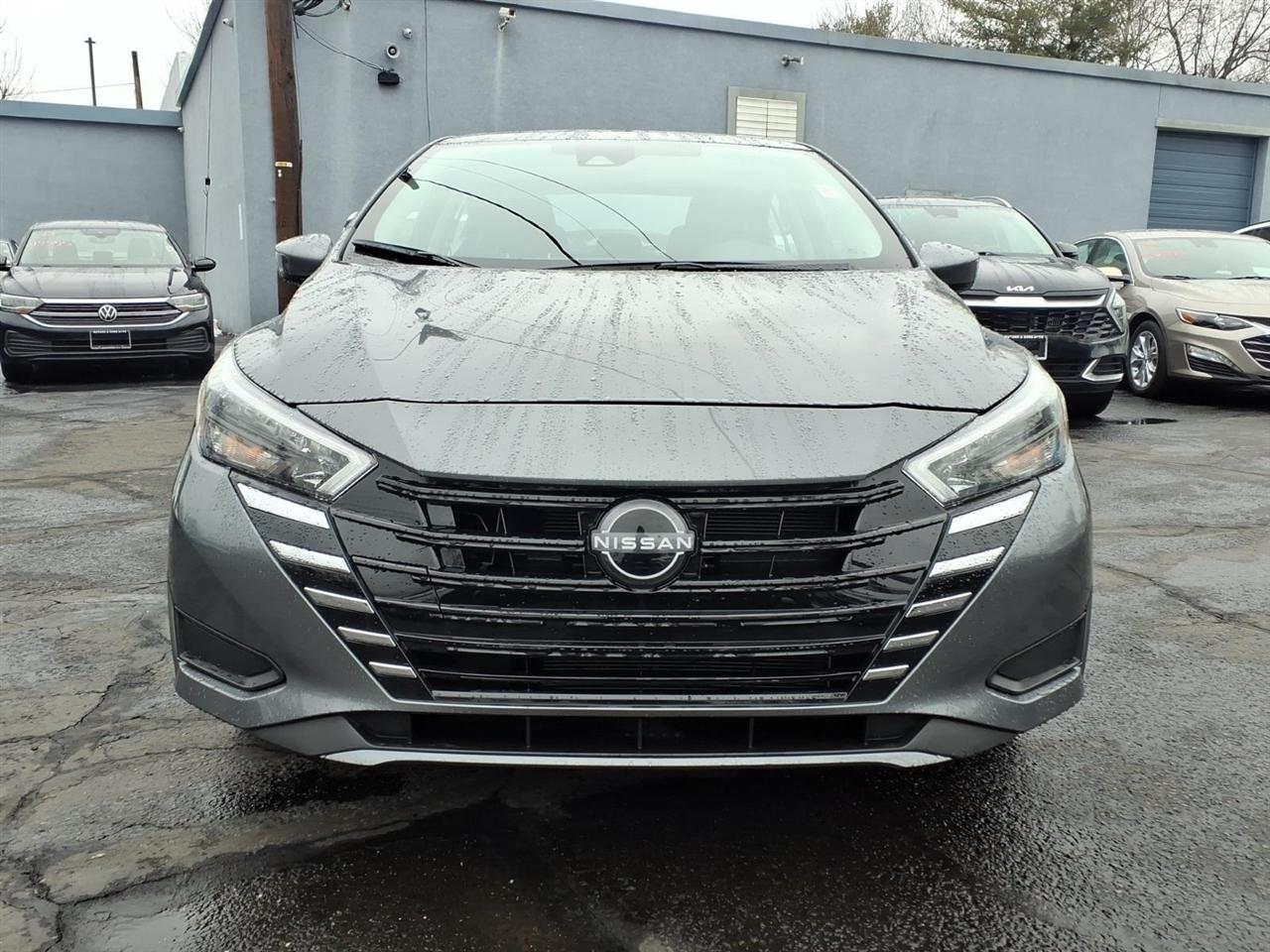 Nissan Versa SV CVT 2025