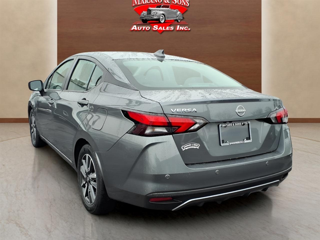 Nissan Versa SV CVT 2025