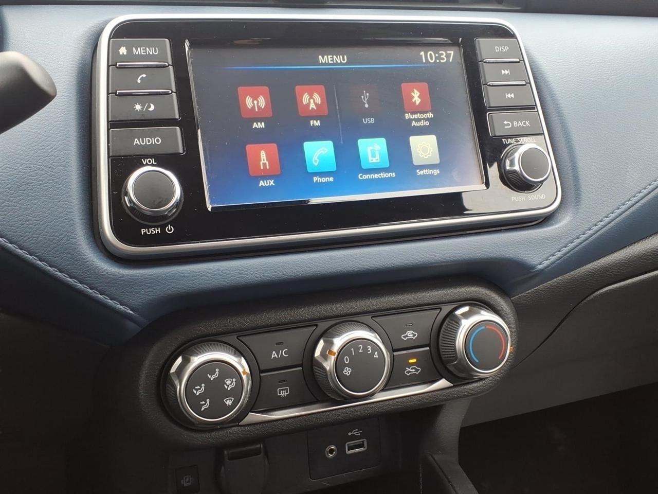 Nissan Versa SV CVT 2025